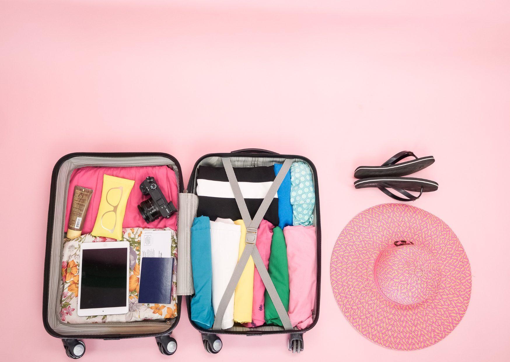 Les indispensables mode à mettre dans sa valise pour cet été !