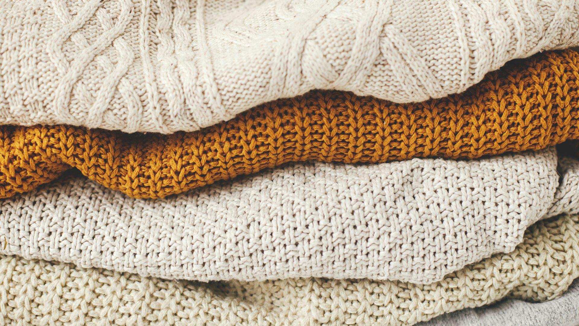 Mes astuces de grand-mère pour entretenir ses pulls en hiver
