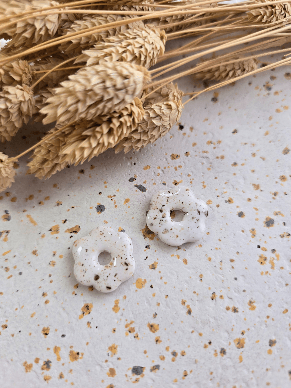 Pampilles fleurs artisanales en argile polymère – différents modèles
