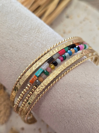 Bracelet jonc multi rang doré et perles colorées