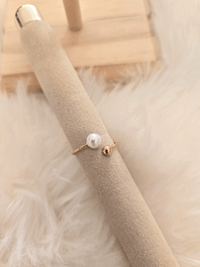 Bague croisée dorée perle & boule