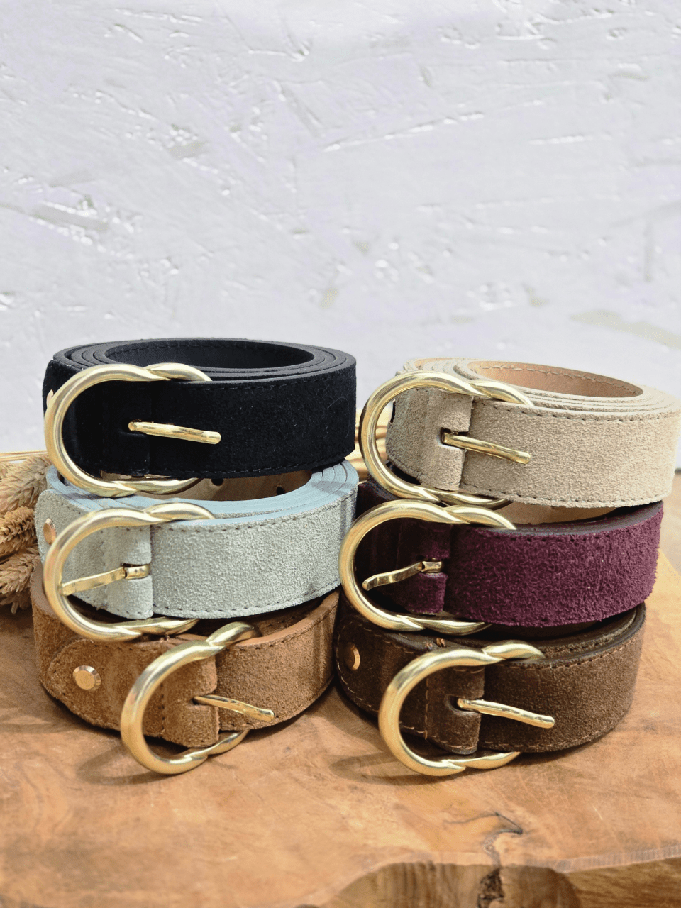 Ceinture en daim boucle dorée