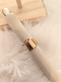 Bague dorée asymétrique réglable