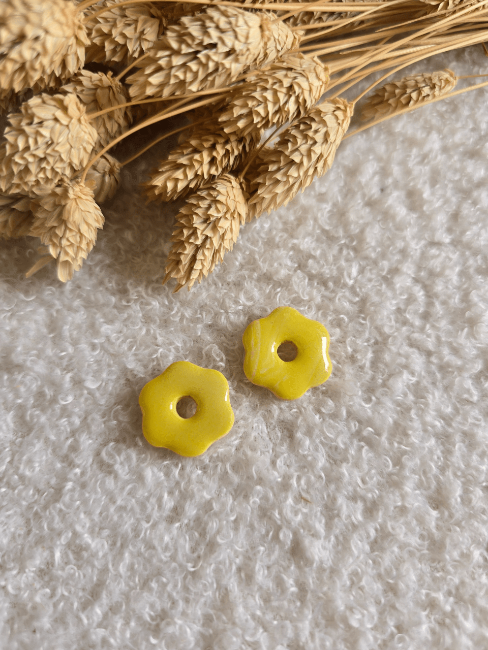 Pampilles fleurs artisanales en argile polymère – différents modèles