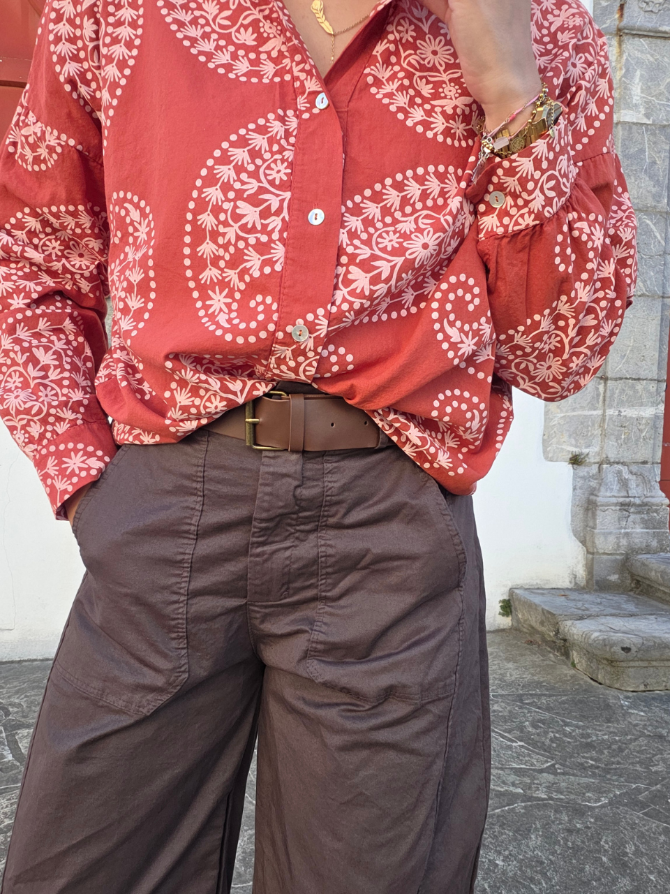 Pantalon barrel femme marron taille haute avec ceinture