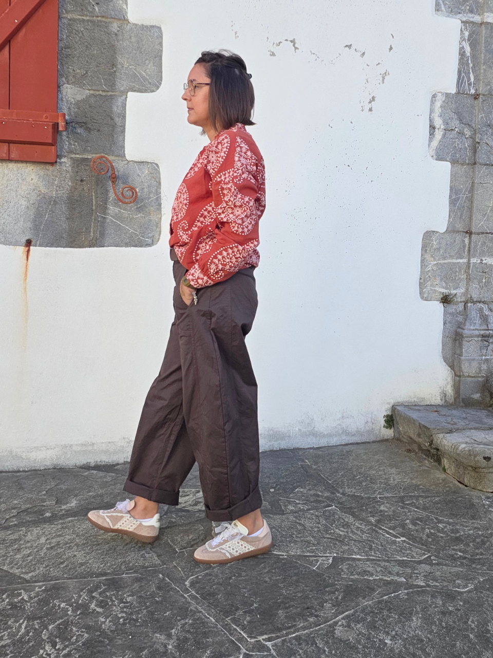 Pantalon barrel femme marron taille haute avec ceinture
