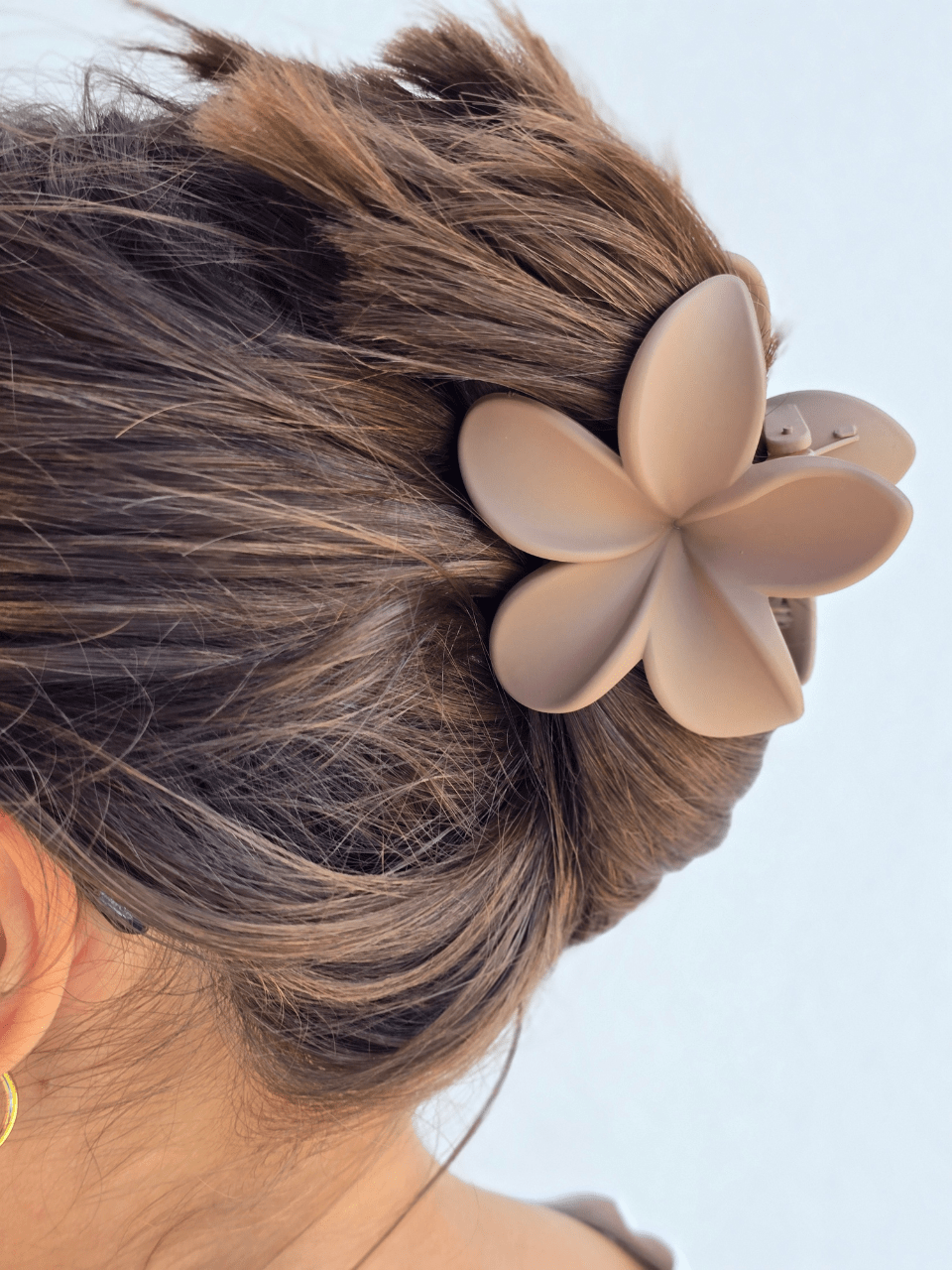 Barrette Fleur Cheveux Finition Mate – 8 cm | Noir, Blanc, Beige, Taupe