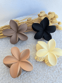 Barrette Fleur Cheveux Finition Mate – 8 cm | Noir, Blanc, Beige, Taupe