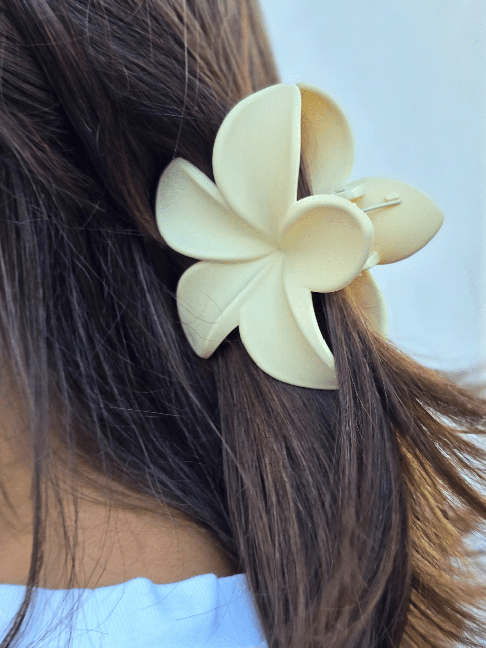 Barrette Fleur Cheveux Finition Mate – 8 cm | Noir, Blanc, Beige, Taupe