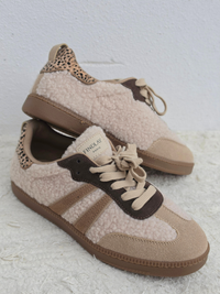 Basket moumoute beige femme