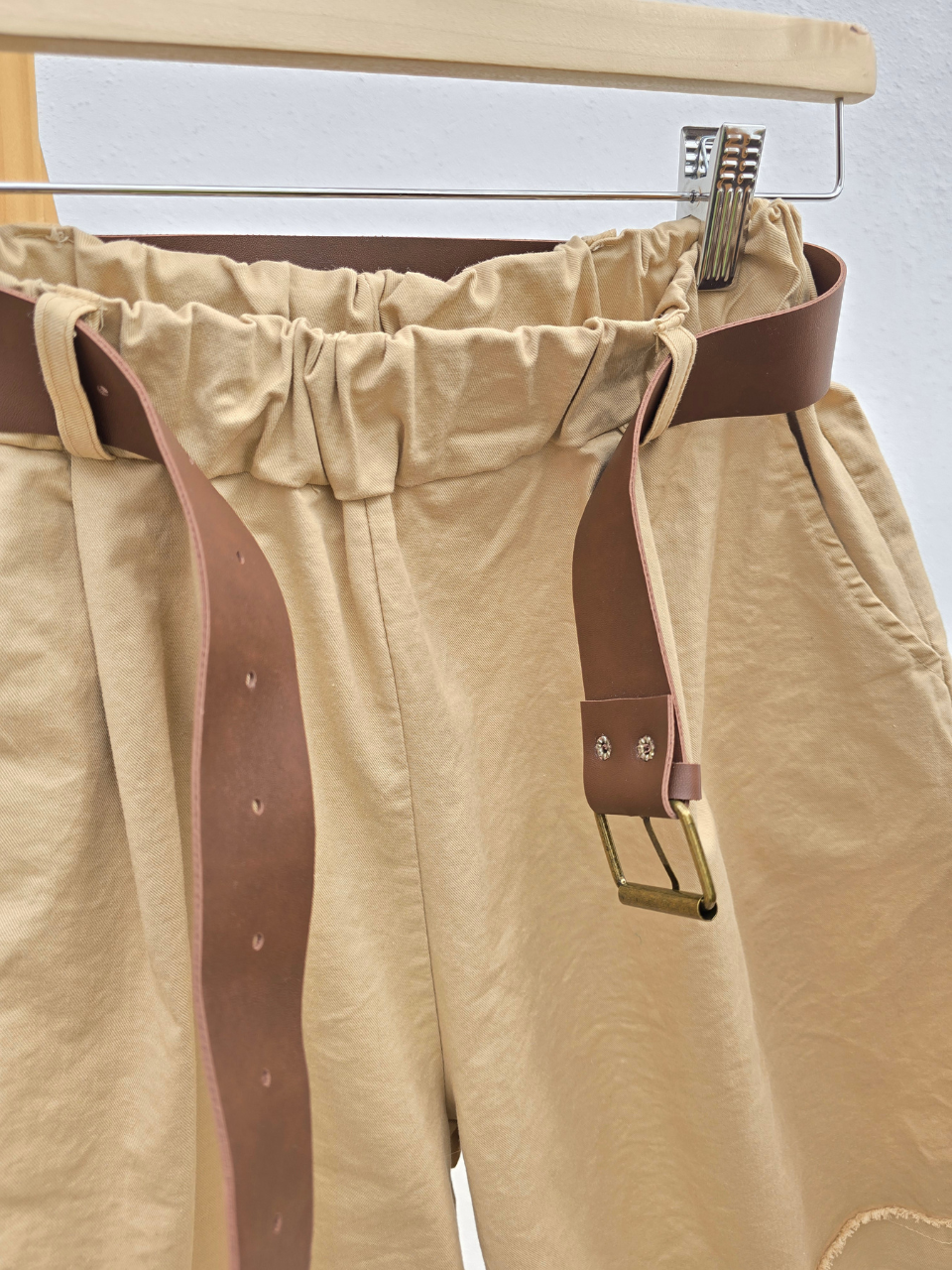 Bermuda en coton avec ceinture – Taille haute