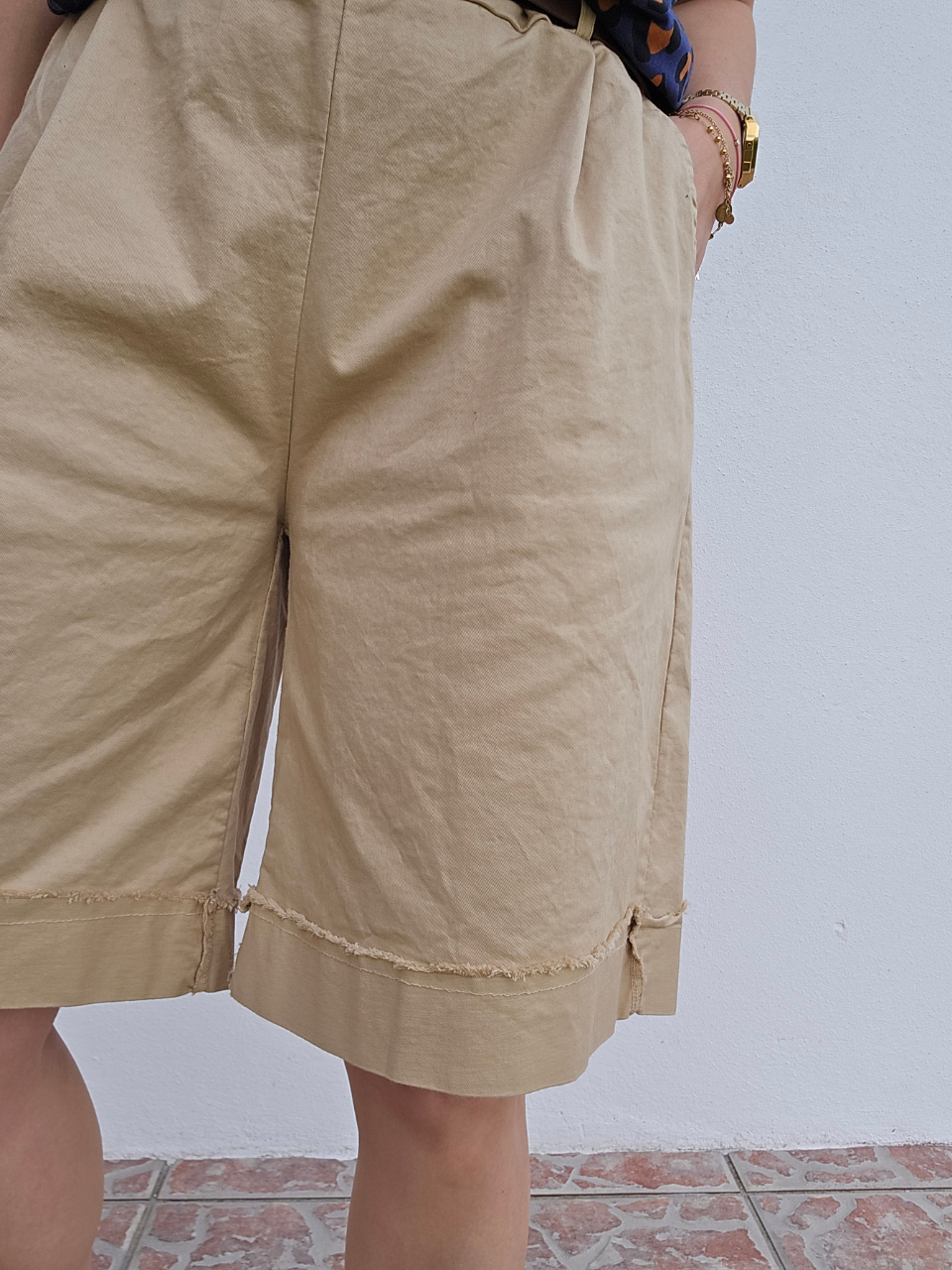 Bermuda en coton avec ceinture – Taille haute