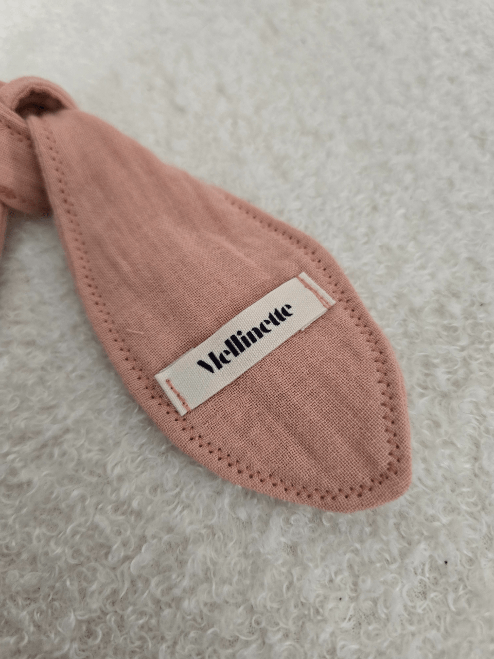 Bijou de sac en tissu brodé – Modèle espadrille – Mellinette