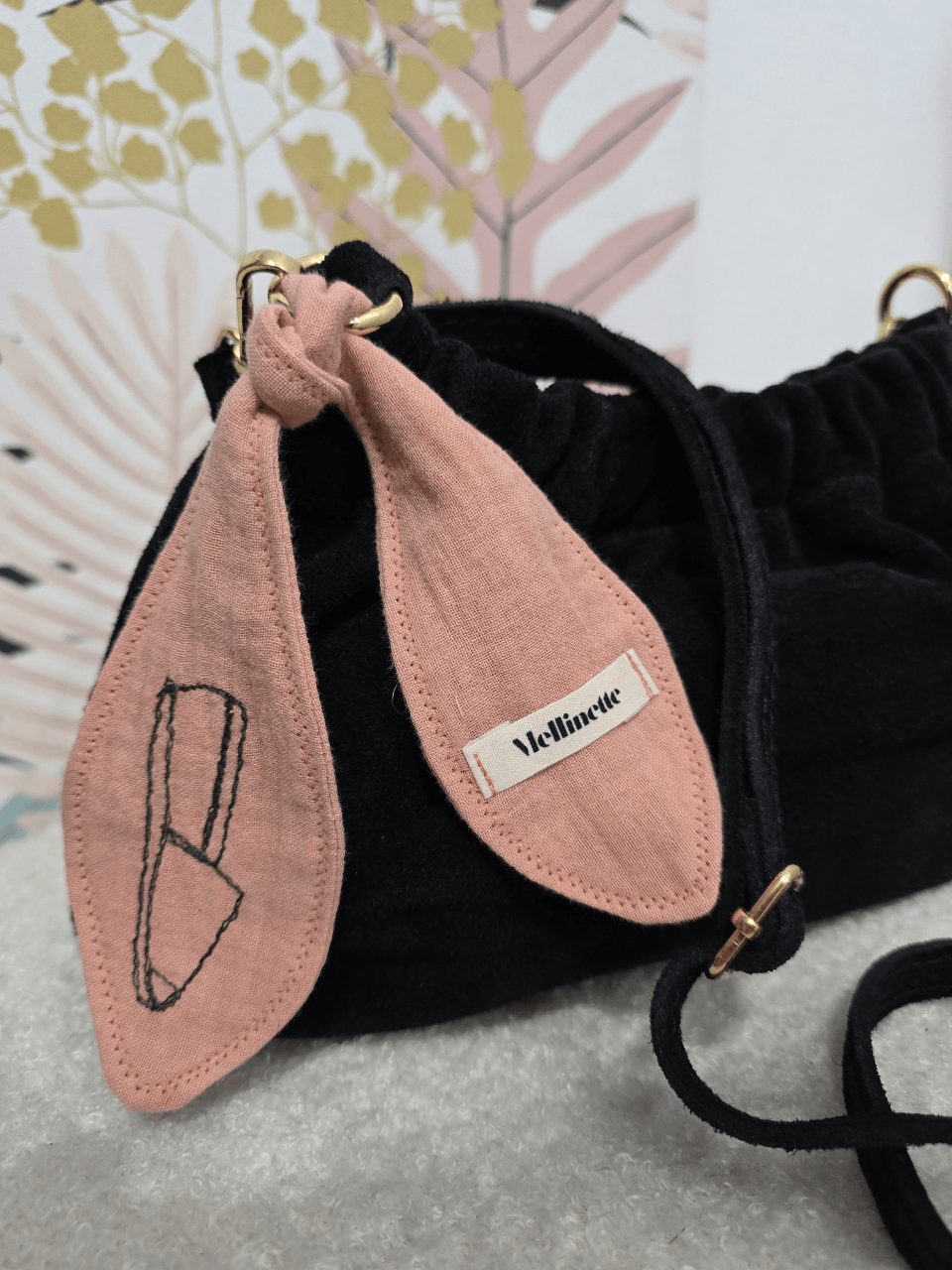 Bijou de sac en tissu brodé – Modèle espadrille – Mellinette