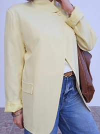 Blazer jaune oversize asymétrique – col officier