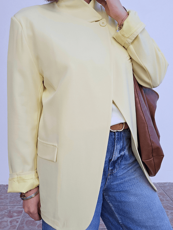 Blazer jaune oversize asymétrique – col officier