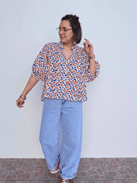 Blouse imprimé cerises en coton – manches bouffantes & col V