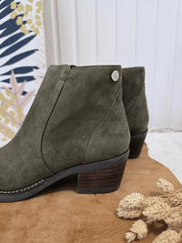 Bottines en Nubuck Kaki Les Pympren'elles