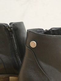Bottines en cuir noir – Les Pympren’elles