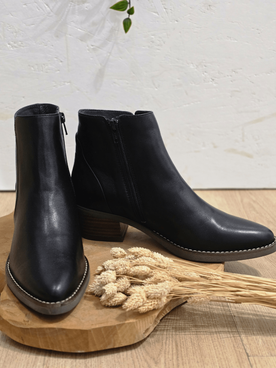 Bottines en cuir noir – Les Pympren’elles
