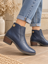 Bottines en cuir bleu marine fabrication artisanle