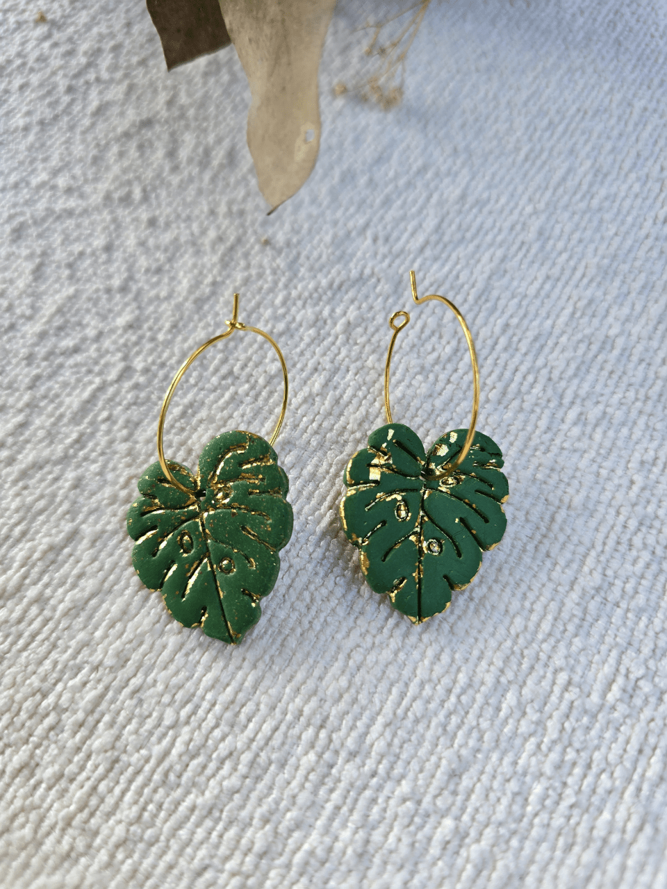 Boucles d’oreilles créoles feuille – Petit Trésor