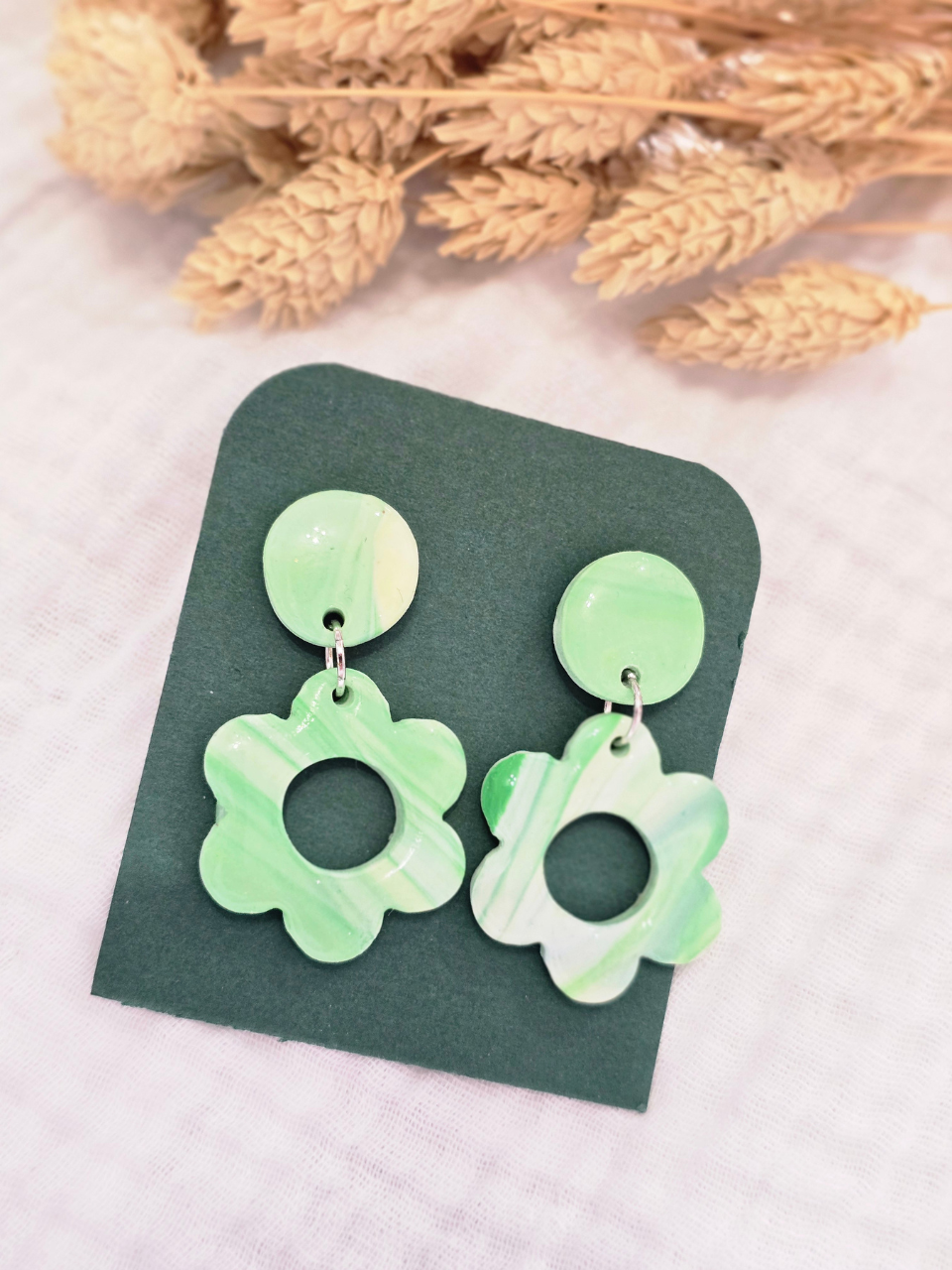 Boucles d’oreilles fleurs pendantes – Petit Trésor
