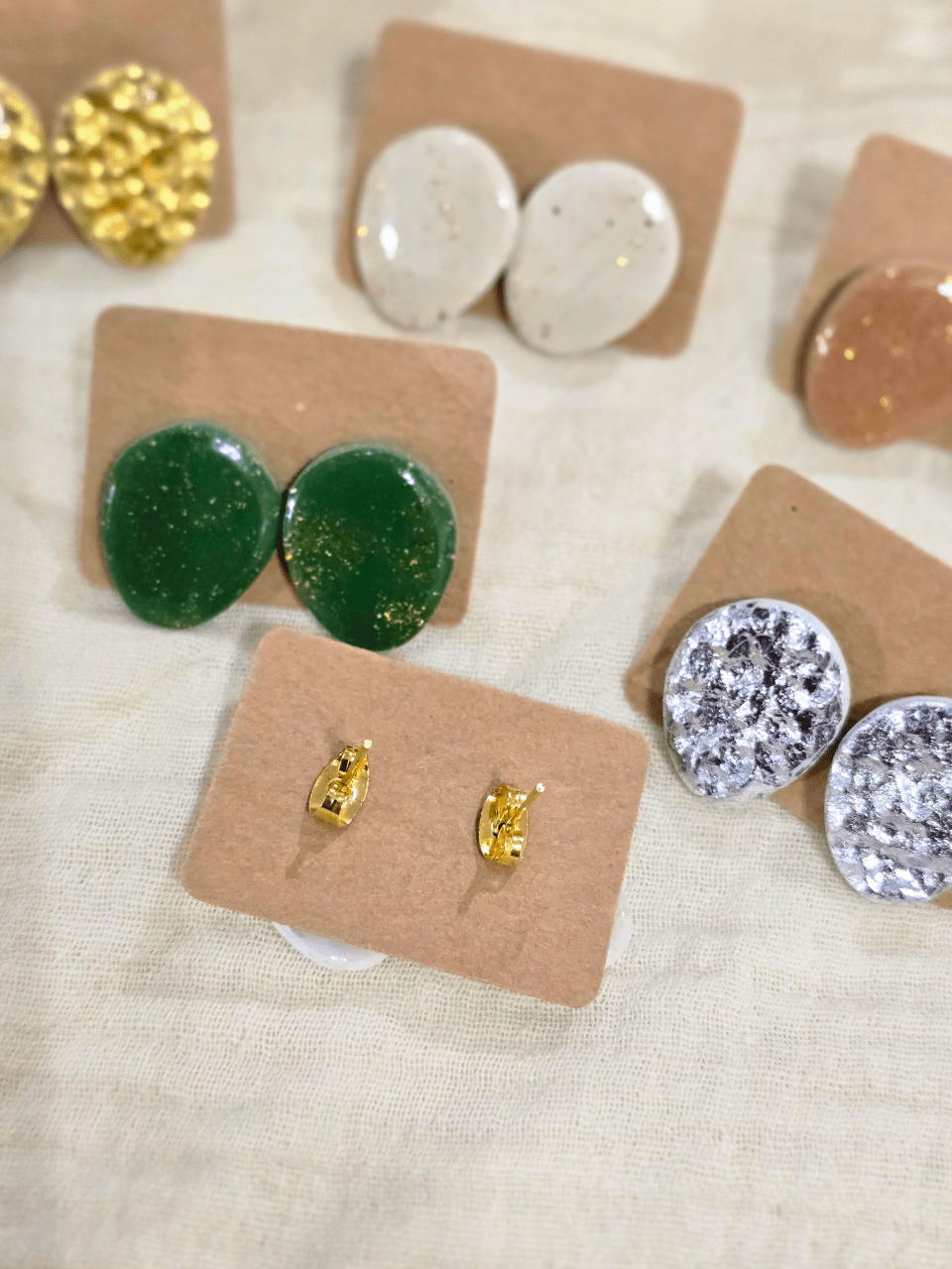 Boucles d’oreilles puces – Petit Trésor