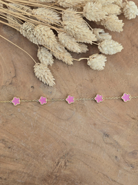 Bracelets fleurs trèfles en émail rose