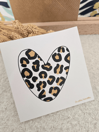 Carte cœur léopard avec enveloppe kraft – Les Petites Hirondelles