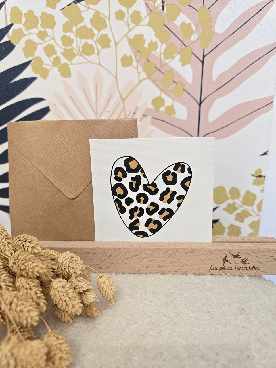 Carte cœur léopard avec enveloppe kraft – Les Petites Hirondelles