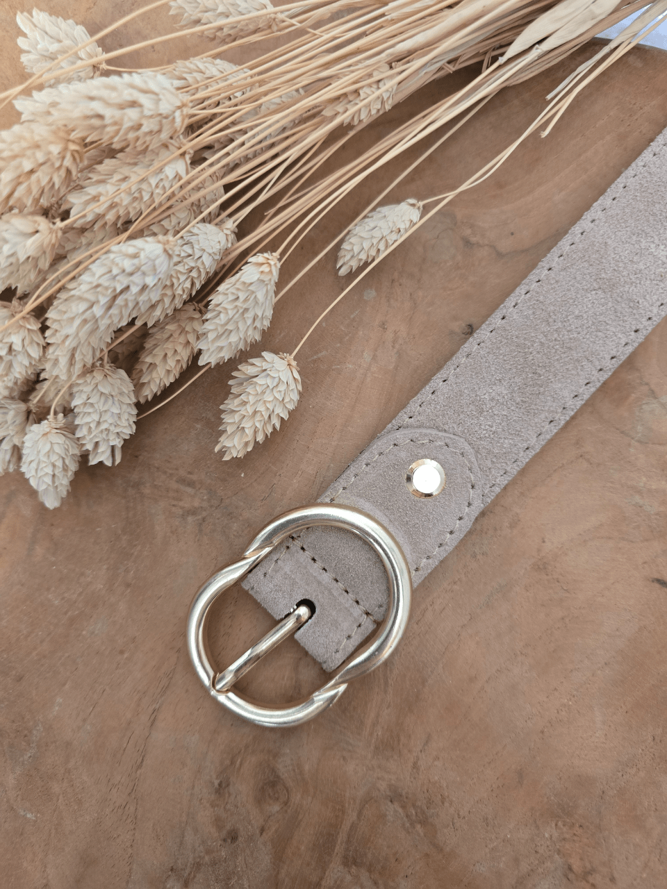 Ceinture en daim boucle dorée