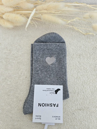 Chaussettes femme à cœur brodé - différent coloris