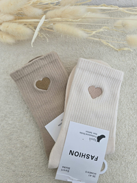 Chaussettes femme à cœur brodé - différent coloris