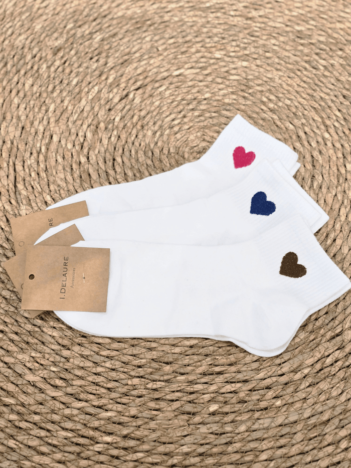Chaussettes blanches courtes cœur