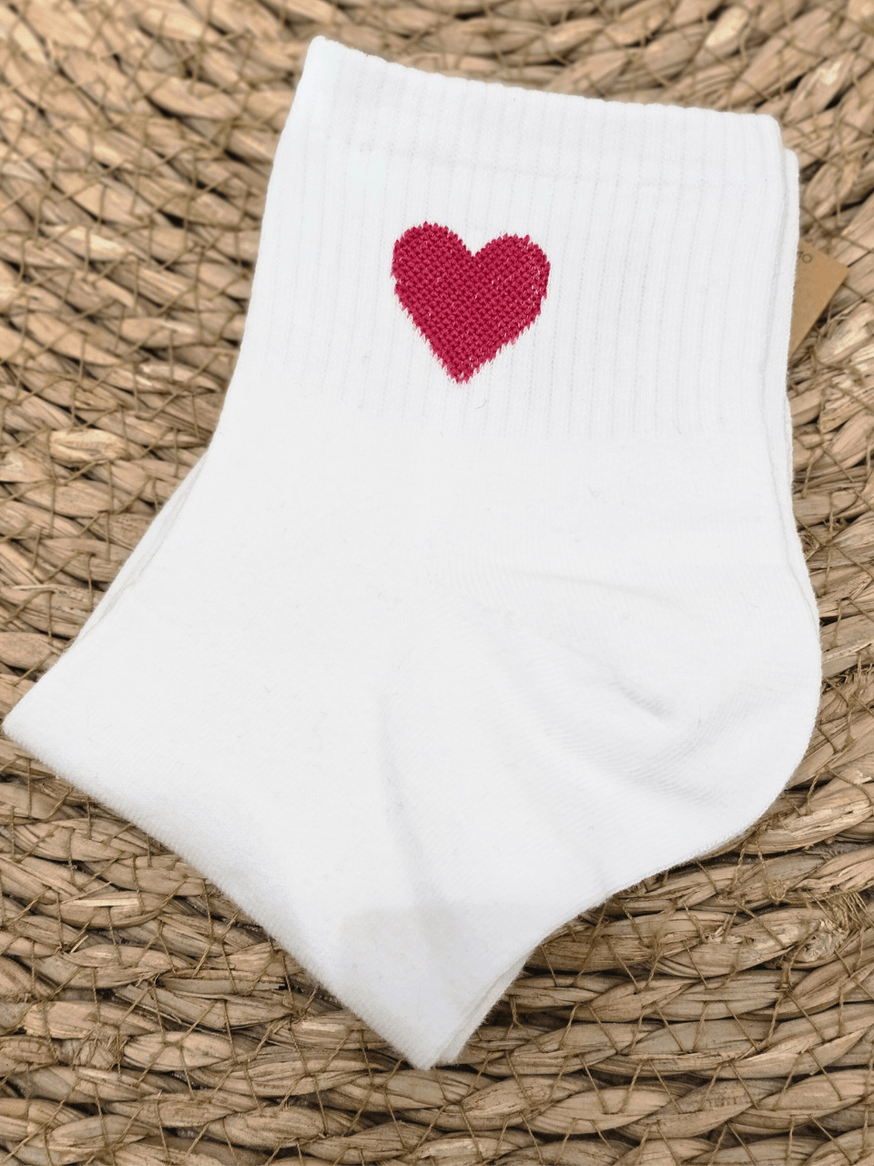 Chaussettes blanches courtes cœur