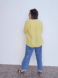 Chemise femme volantée en coton léger