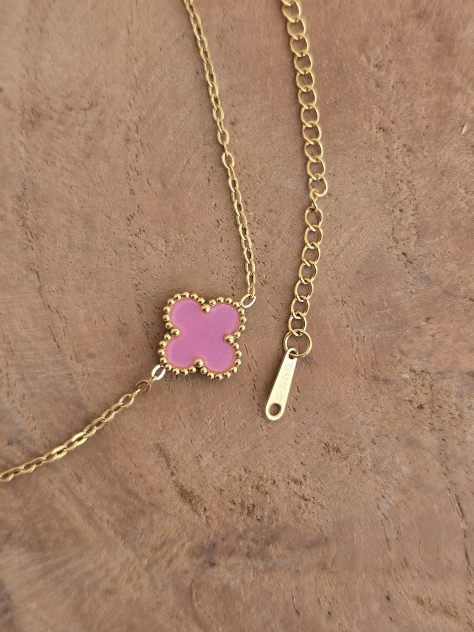 Bijoux femme rose 
