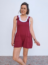 Salopette short avec débardeur inclus – vert d'eau ou bordeaux
