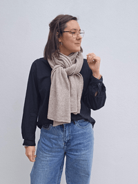 Écharpe 100 % laine beige ou grise