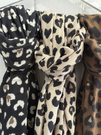 Echarpe léopard femme en viscose et laine – 3 coloris