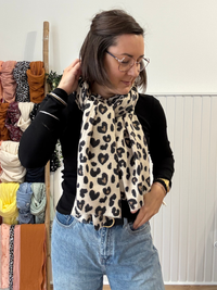 Echarpe léopard femme en viscose et laine – 3 coloris