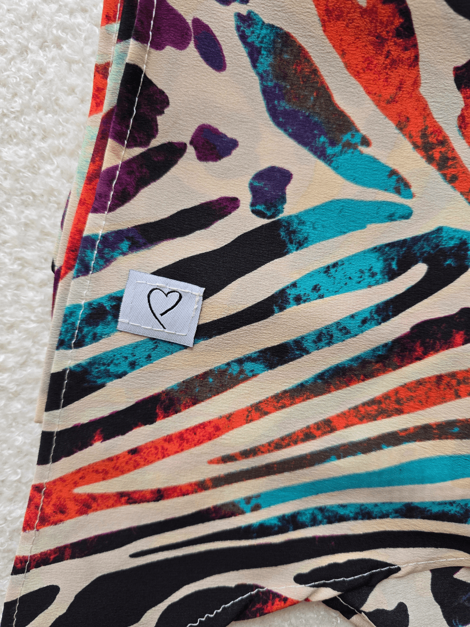Foulard cravate en viscose – Love By MD