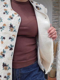 Gilet sans manches fleuri