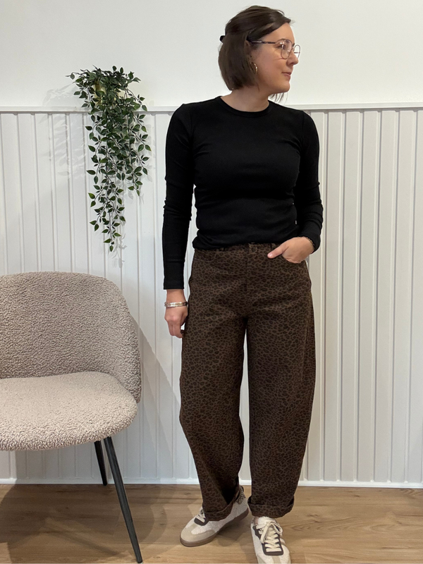 jean barrel léopard marron look