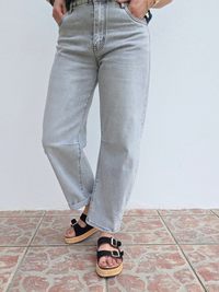 Jean barrel femme tendance