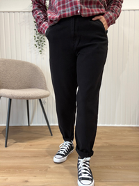 Jean barrel noir tendance