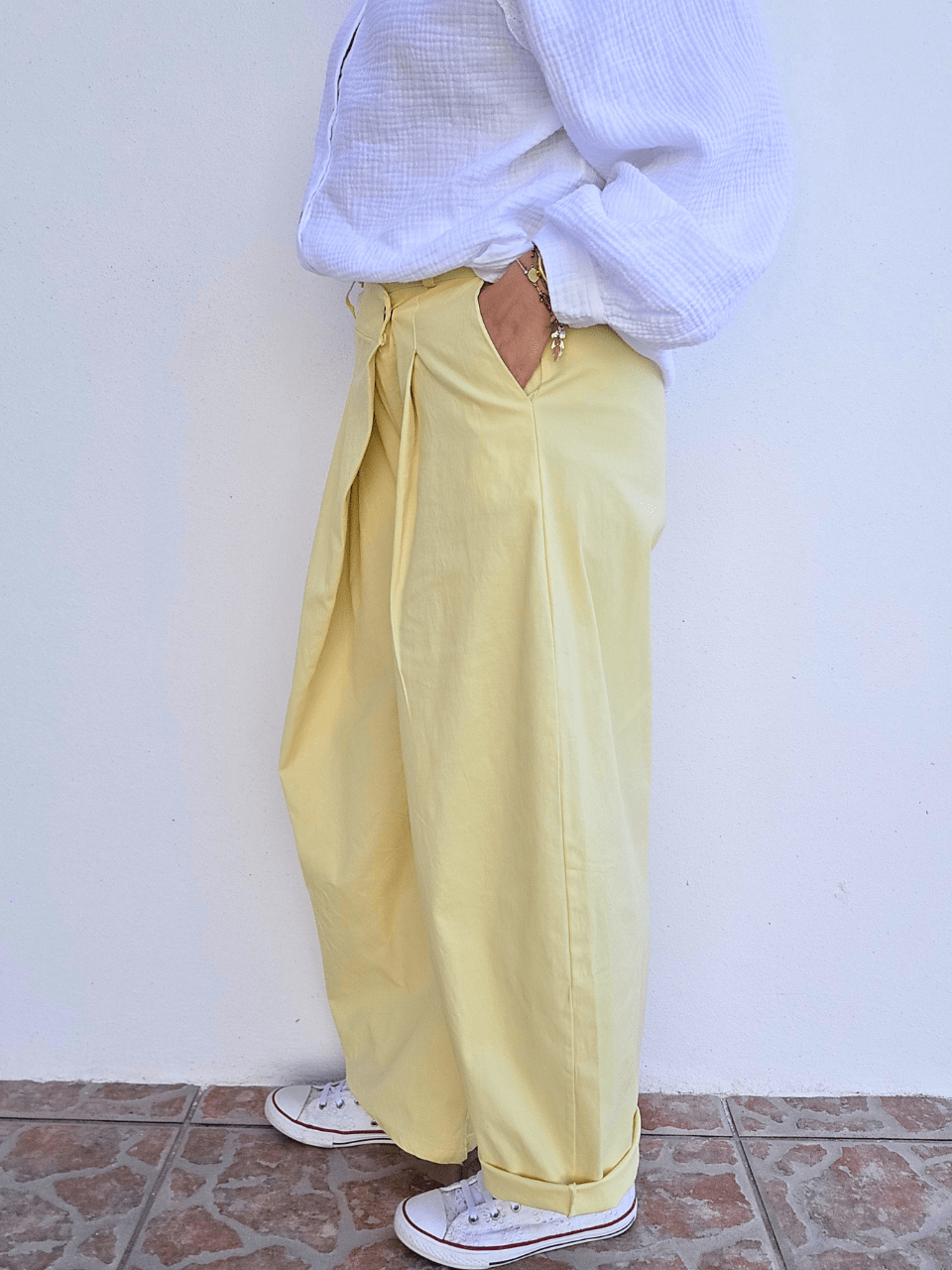 Pantalon large jaune en coton – coupe barrel & taille élastique
