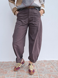 Pantalon barrel femme marron taille haute avec ceinture