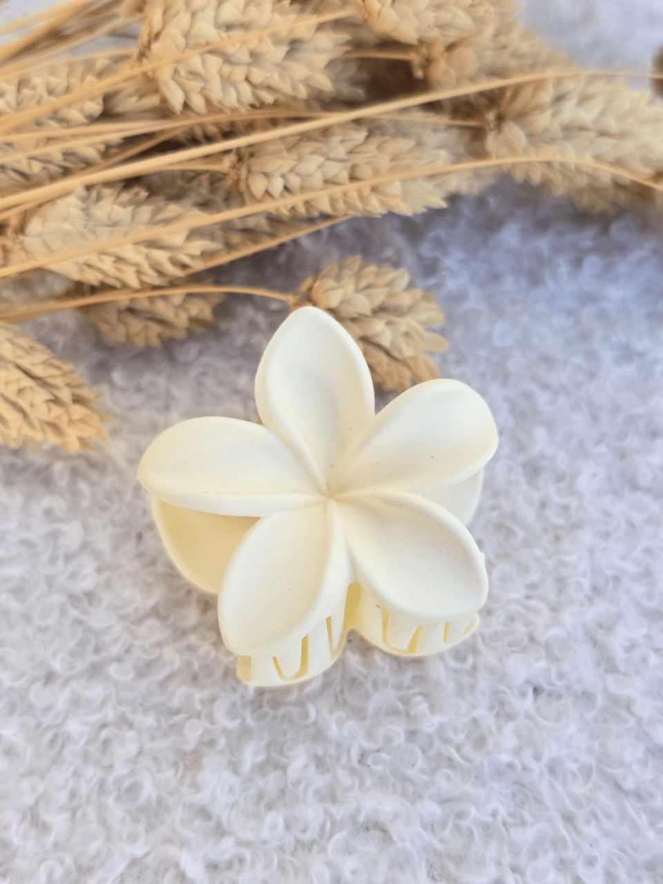 Petite barrette fleur cheveux – Finition mate